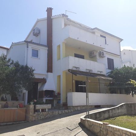 Apartmani Karuza 노바야 외부 사진