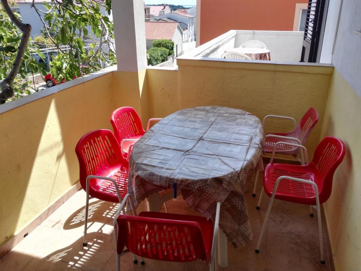 Apartmani Karuza 노바야 외부 사진